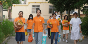 陕能院红色文化传播志愿服务实践团到养老院开展社会实践活动