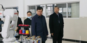 汉中市副市长屈占权到陕西航空职业技术学院调研