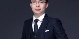 西安翻译学院优秀毕业生李奕臻：他日卧龙终得雨 今朝放鹤且冲天