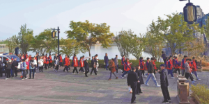 毕业旅行季遇上端午假期 暑期旅游热潮来了