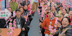 西安铁路局开行2026年首趟春季赏花旅游专列