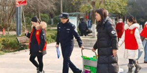 西安经开公安：暖心服务进社区 情系居民送温情