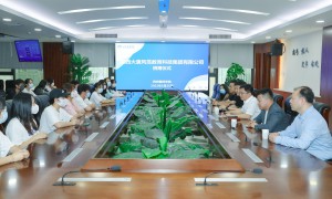 陕西大唐风范教育科技集团有限公司向西安翻译学院捐赠助学金